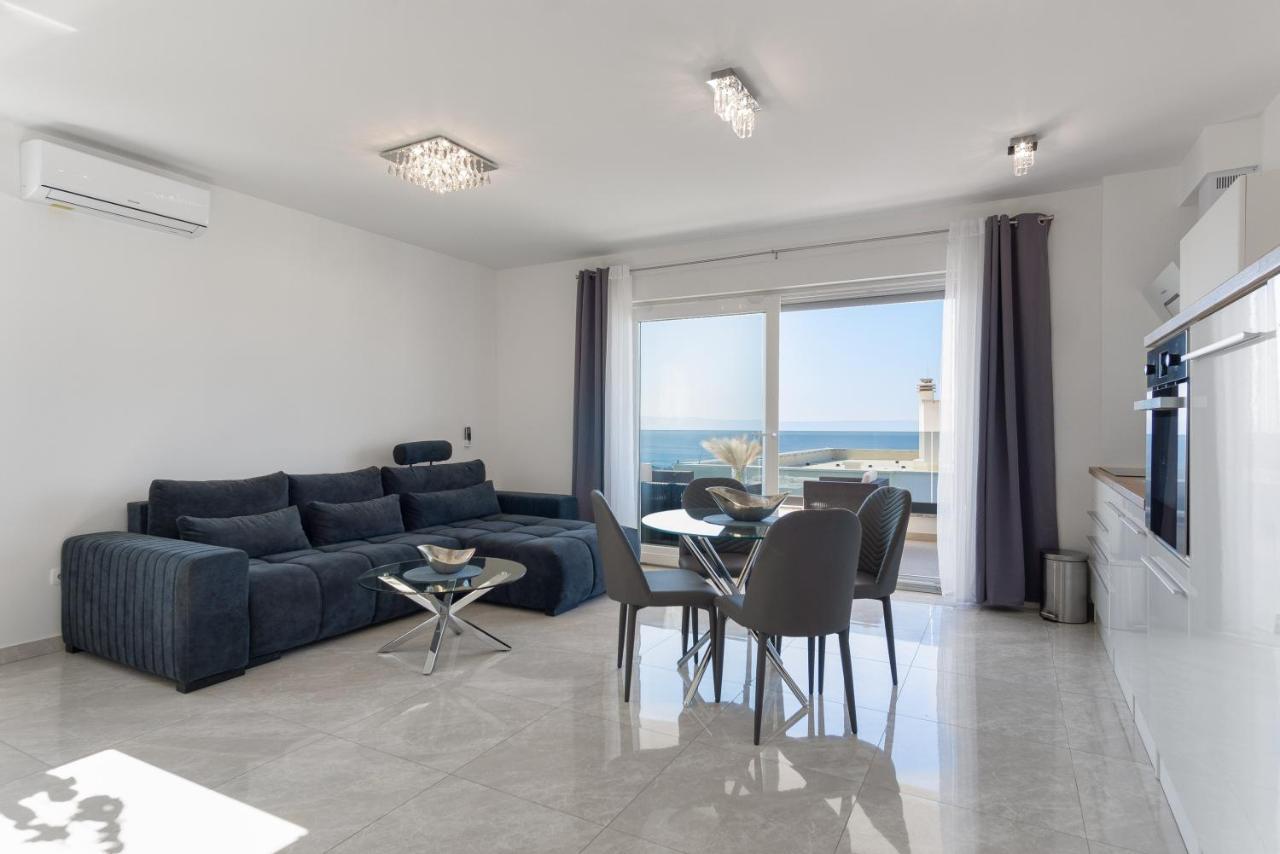 Sea View Apartment With Parking - Dina Makarska Eksteriør bilde
